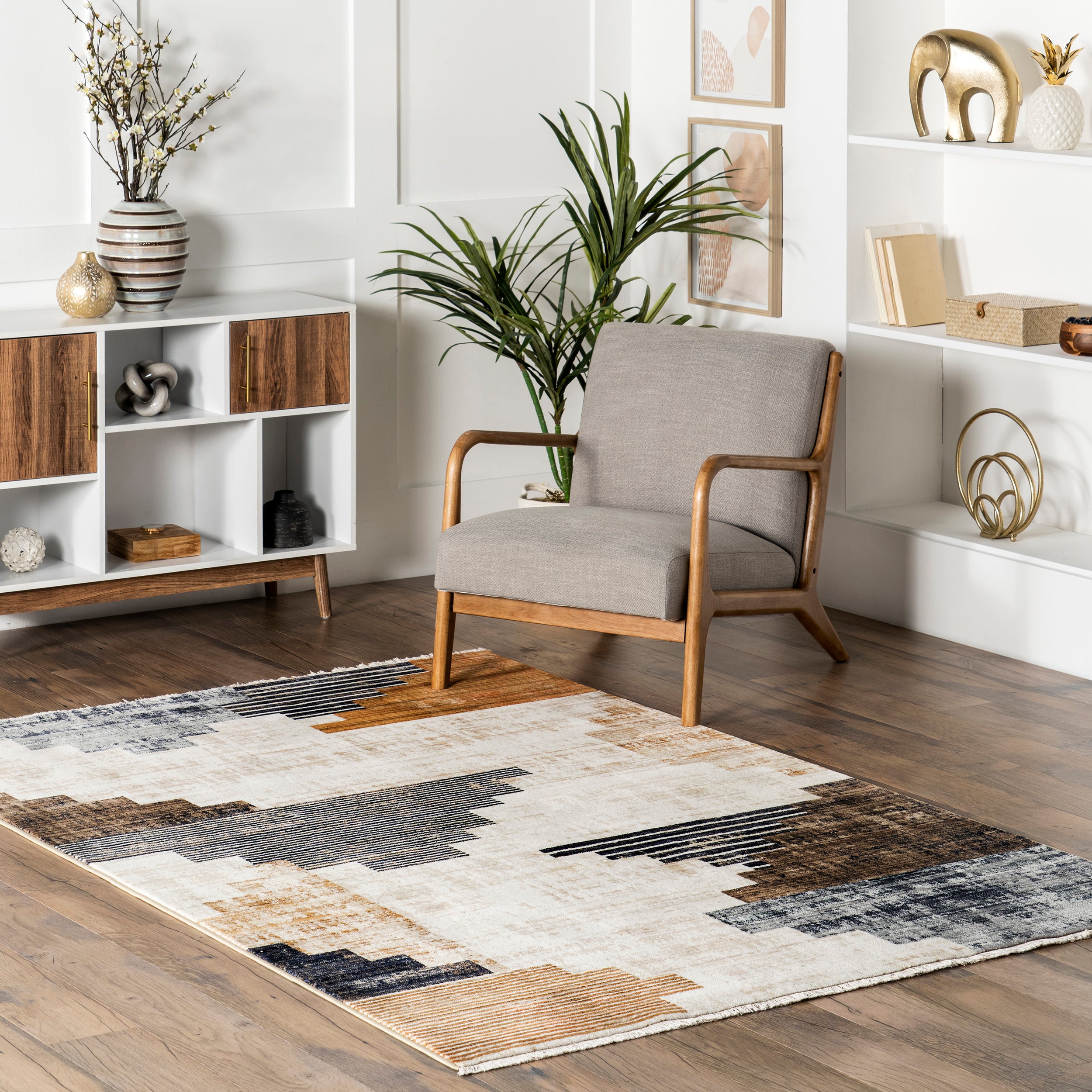 Vanita Transitional Southwestern Fringe Area Rug | Oprah Daily Shop
