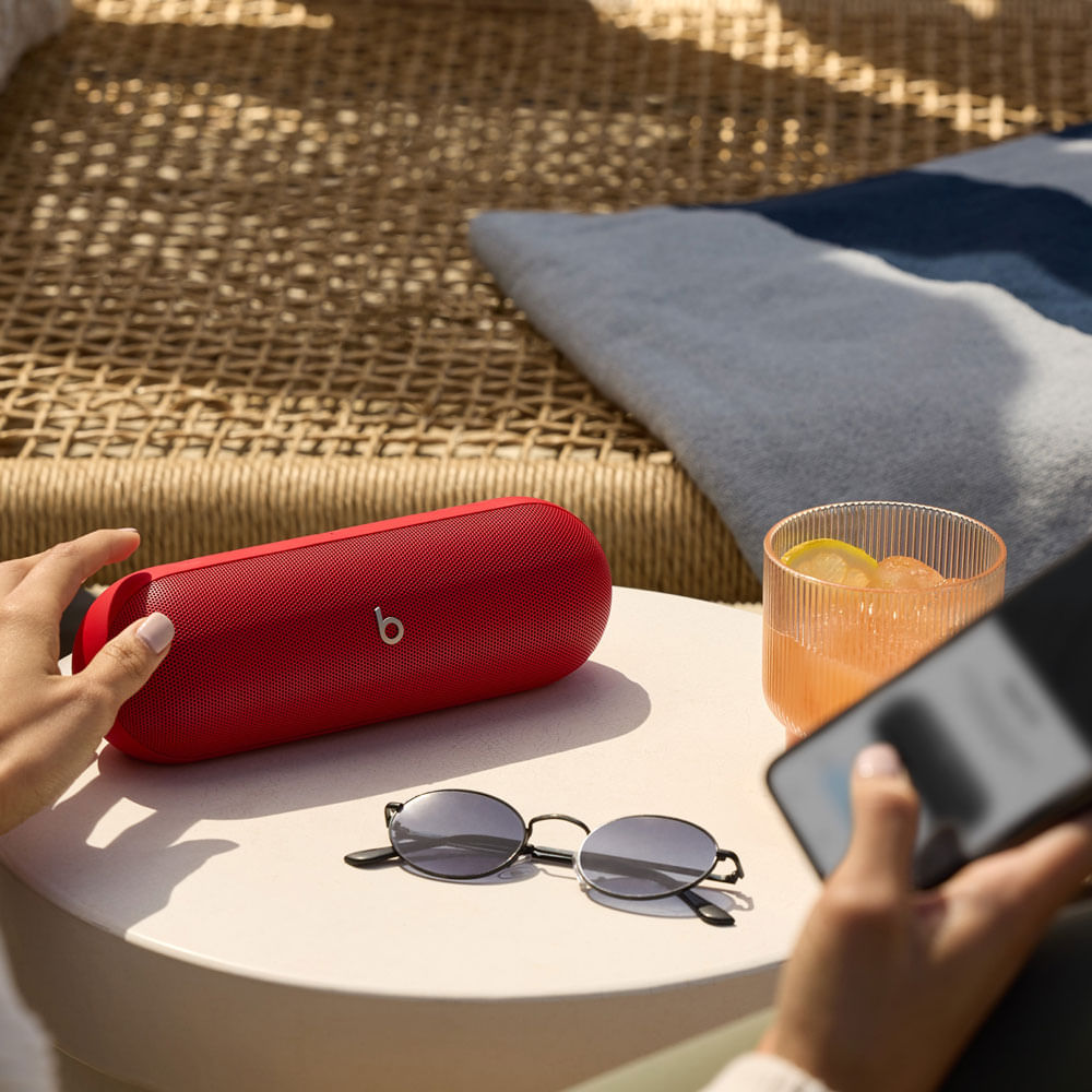 Amazon.com: Beats Pill - Wireless Bluetooth Speaker and