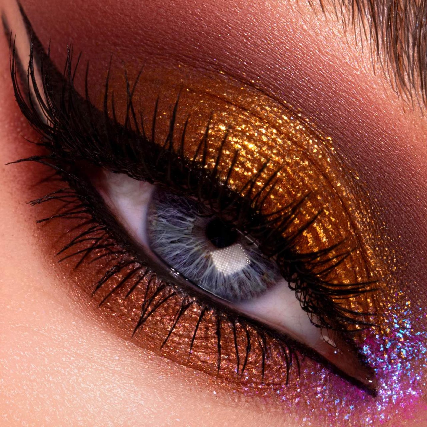 商品画像：Mothership Ix Eyeshadow Palette: Huetopian Dream | Oprah 2
